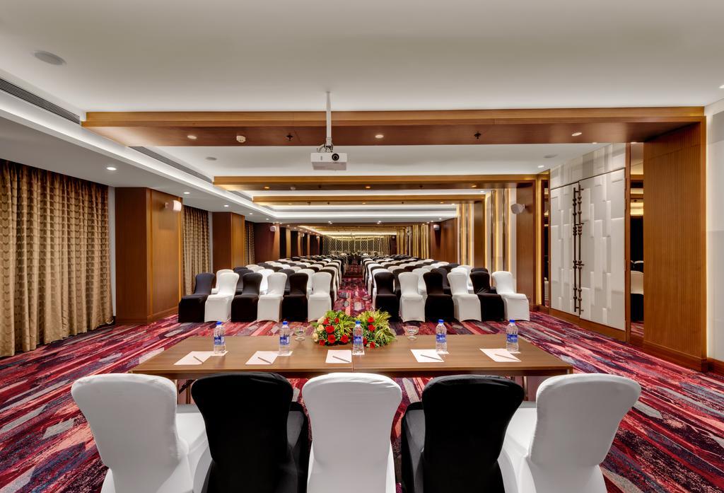 The Fern - Goregaon Bombay Exterior foto