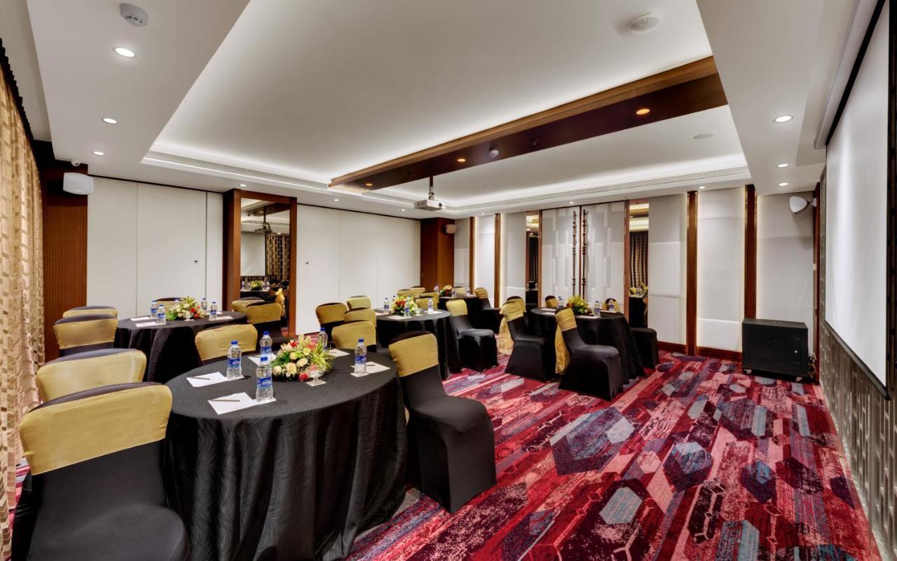 The Fern - Goregaon Bombay Exterior foto
